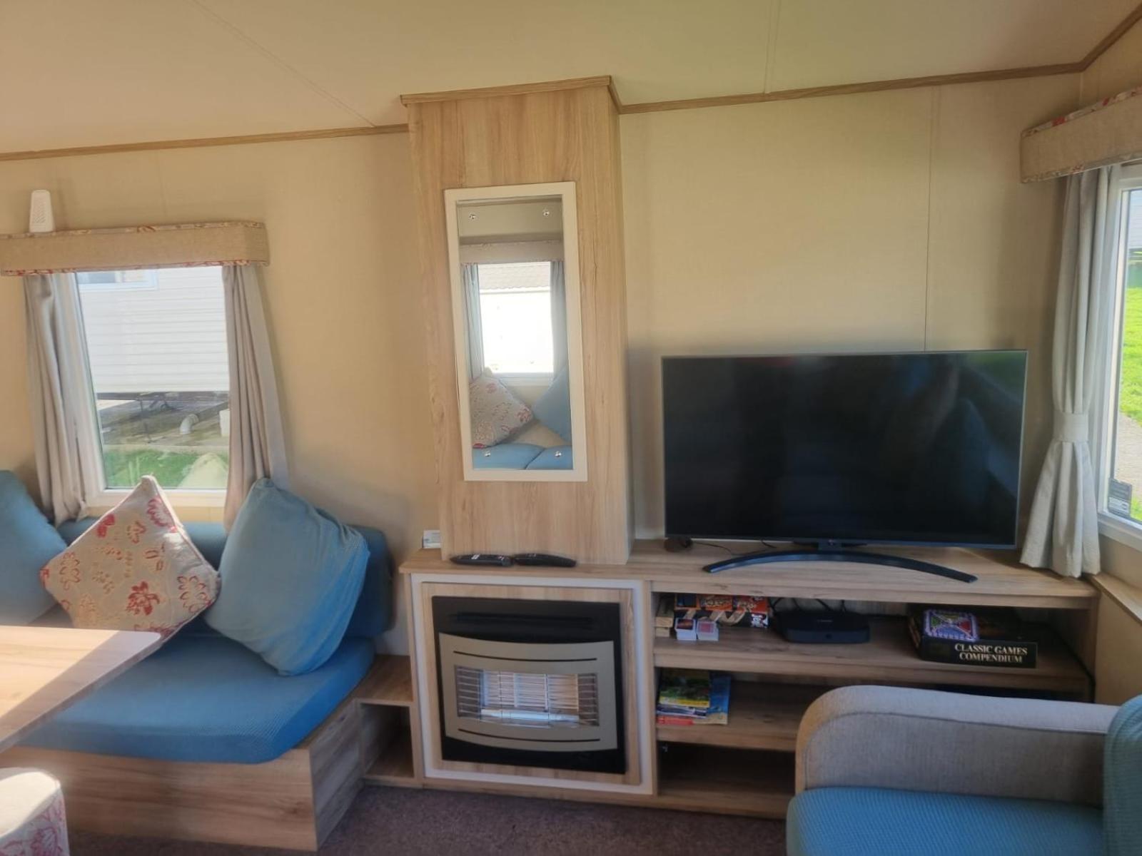Newquay Bay Porth Caravan - 6 berth Buitenkant foto